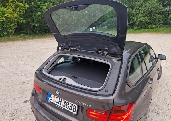 BMW Seria 3 cena 44500 przebieg: 212000, rok produkcji 2013 z Kamieńsk małe 106